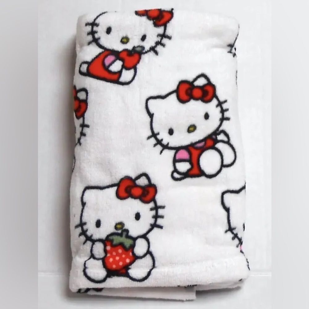 Hello Kitty Strawberry Printed Hand Towel